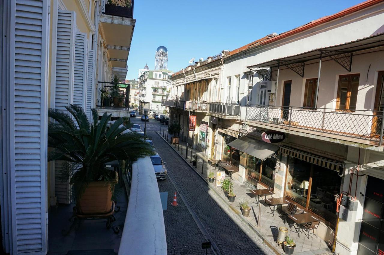 Hotel Mireosi Батуми Экстерьер фото