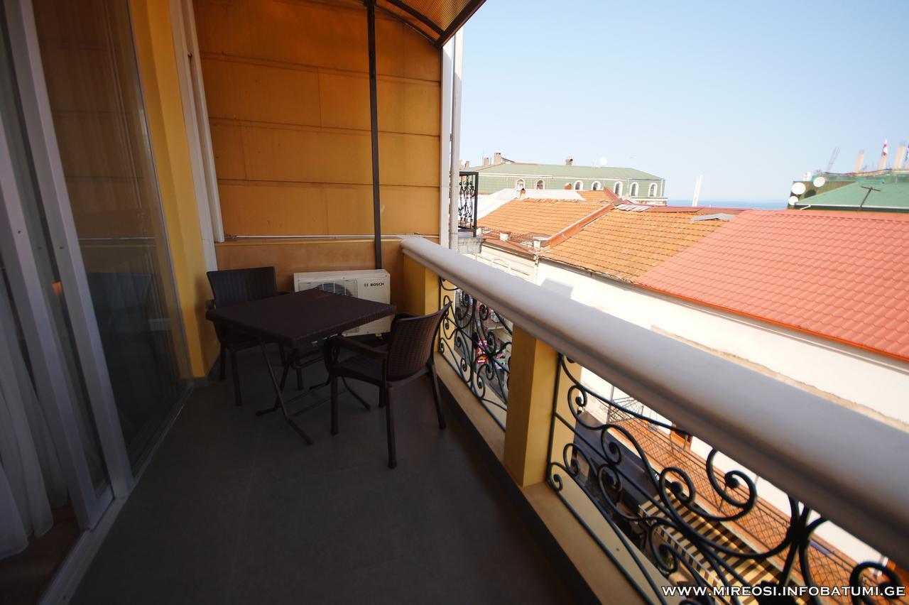Hotel Mireosi Батуми Экстерьер фото