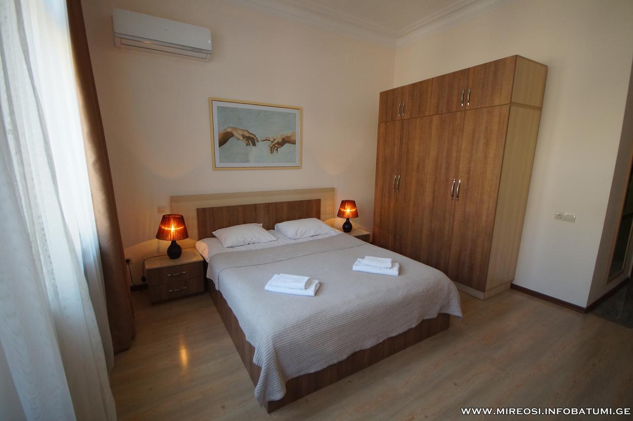 Hotel Mireosi Батуми Экстерьер фото