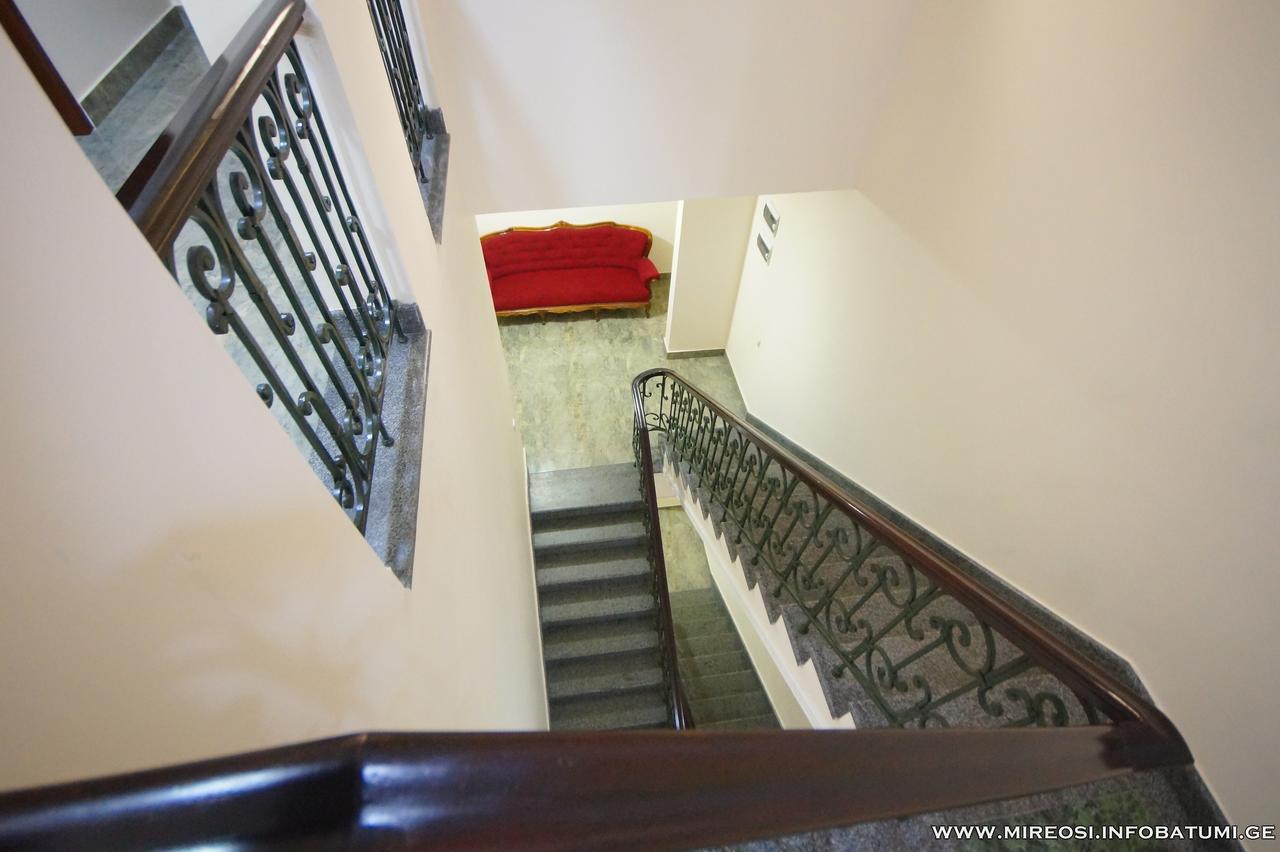 Hotel Mireosi Батуми Экстерьер фото